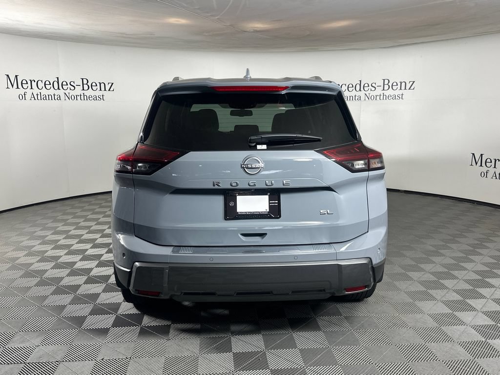 Used 2024 Nissan Rogue SL w/ SL Premium Package FWD image 6