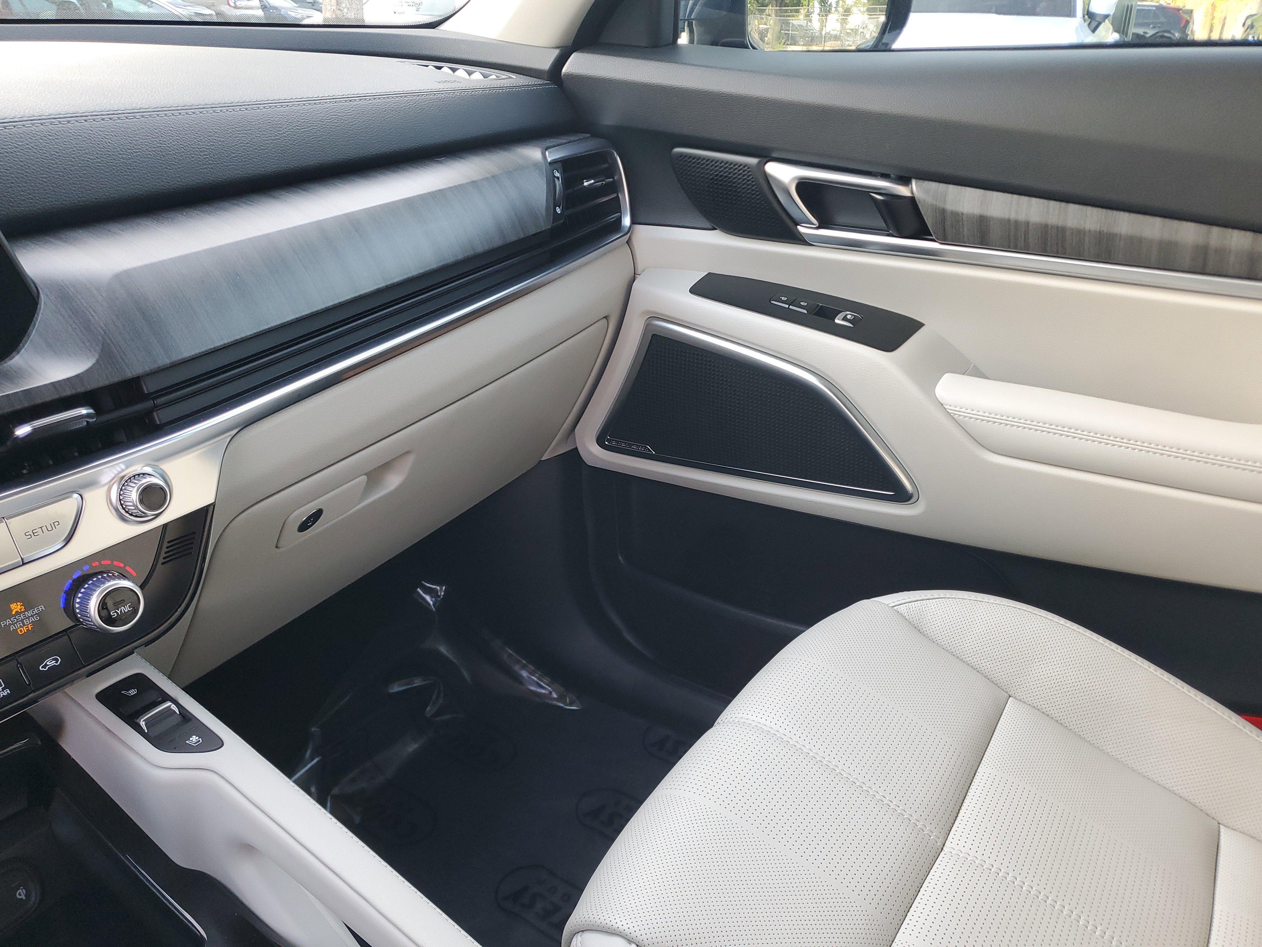 Used 2023 Kia Telluride SX FWD image 25