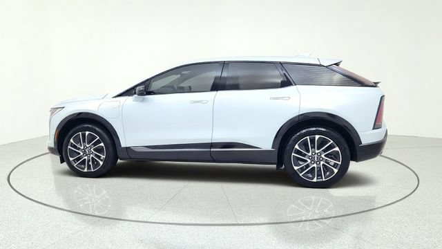 Used 2025 Cadillac Optiq Sport 1 AWD/4WD image 7
