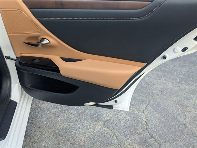 Used 2022 Lexus ES 350 w/ Premium Package image 31