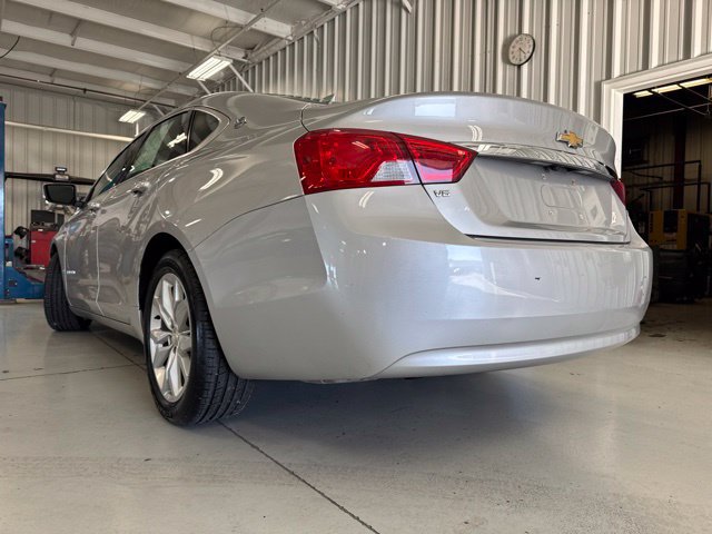 Used 2019 Chevrolet Impala LT w/ LT Leather Package FWD image 9