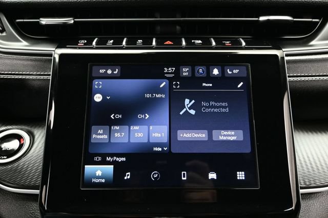 Used 2025 Jeep Grand Cherokee Altitude AWD/4WD image 30