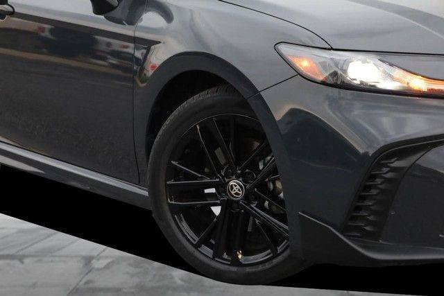 Used 2026 Toyota Camry SE FWD image 3
