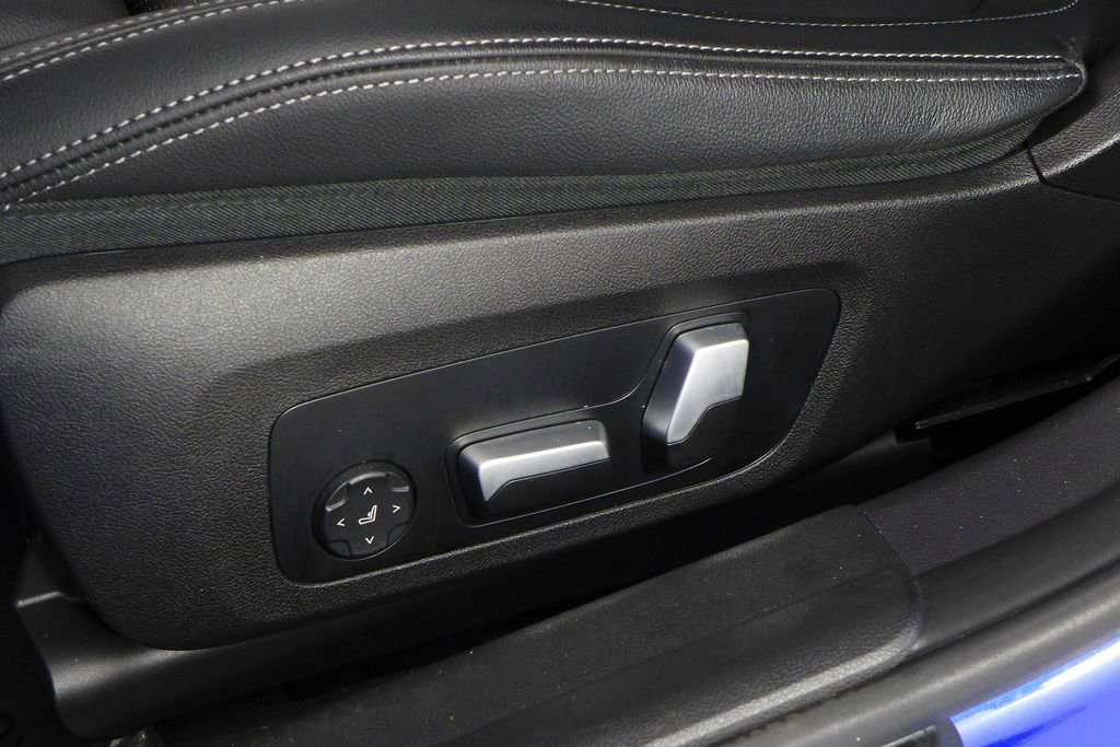 Used 2023 BMW 330e w/ M Sport Package image 23