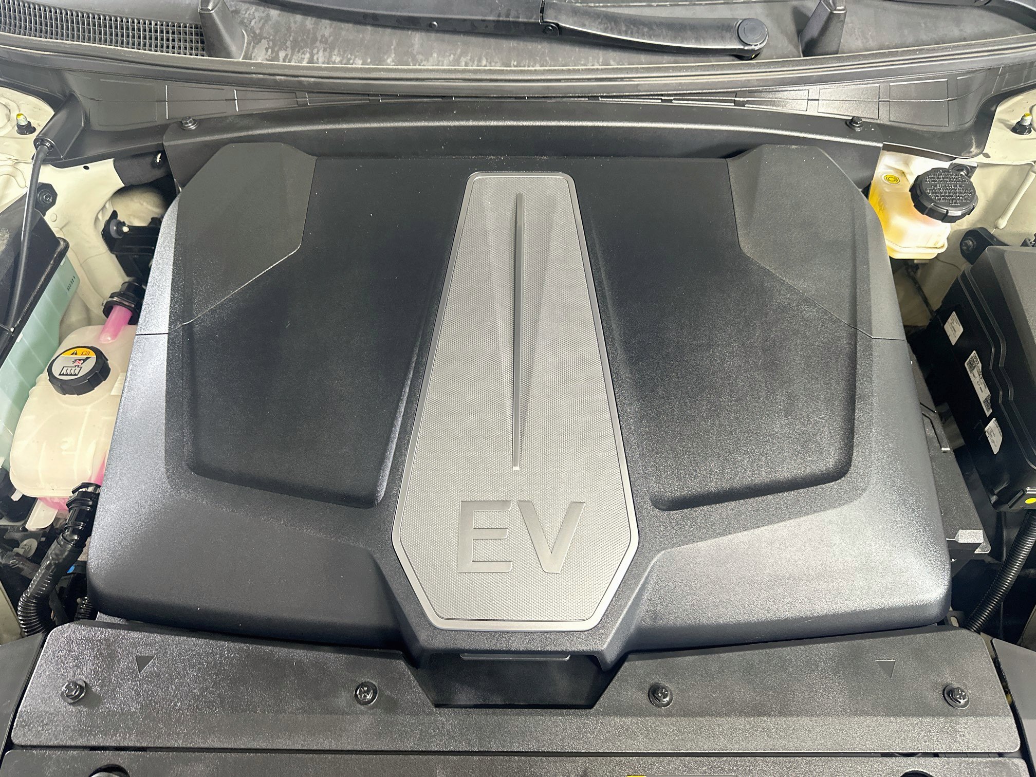 Used 2023 Kia EV6 Wind w/ Wind Technology Package RWD image 34