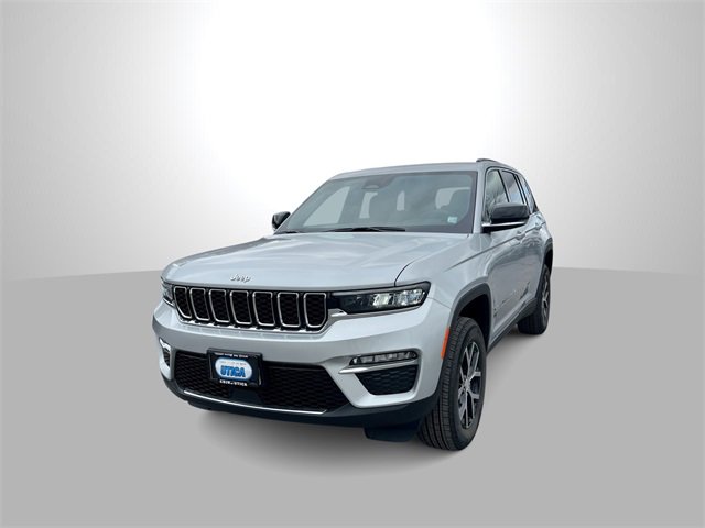 Used 2025 Jeep Grand Cherokee Limited image 1