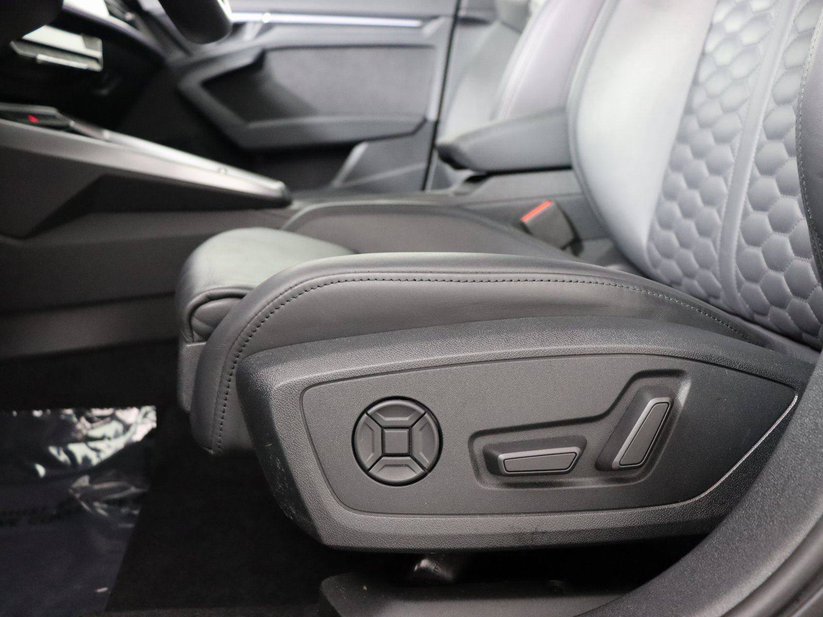 Used 2022 Audi RS 3 image 12