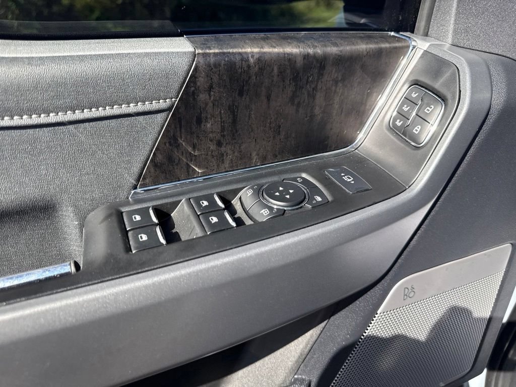 Used 2024 Ford F250 Lariat w/ Sport Appearance Package AWD/4WD image 24