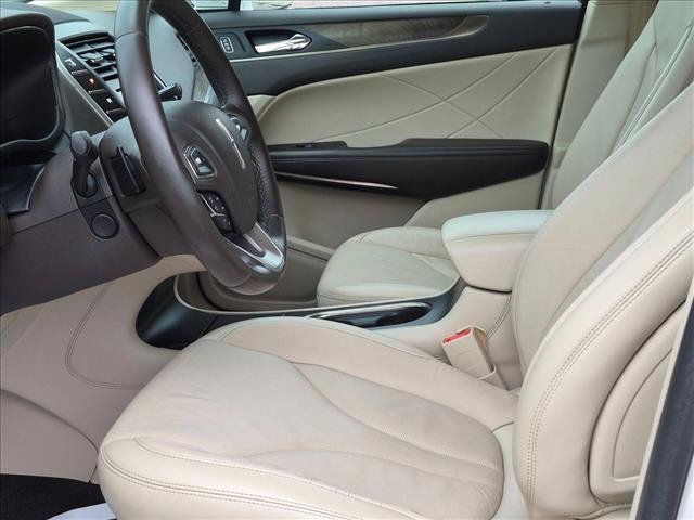 Used 2018 Lincoln MKC Reserve FWD image 16