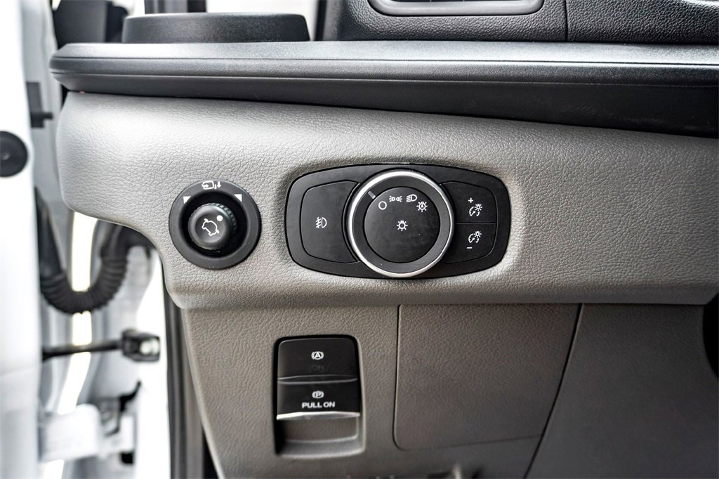 Used 2023 Ford Transit 350 XLT image 17