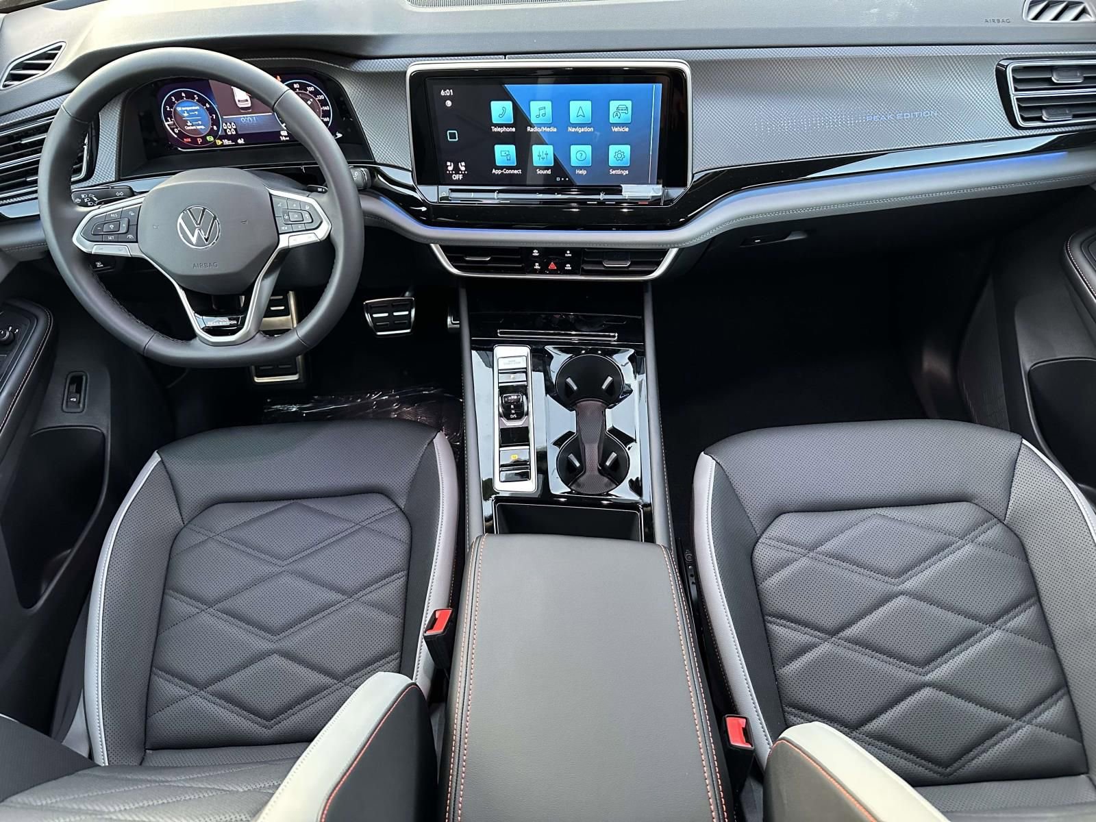 New 2026 Volkswagen Atlas Peak Edition AWD/4WD image 11