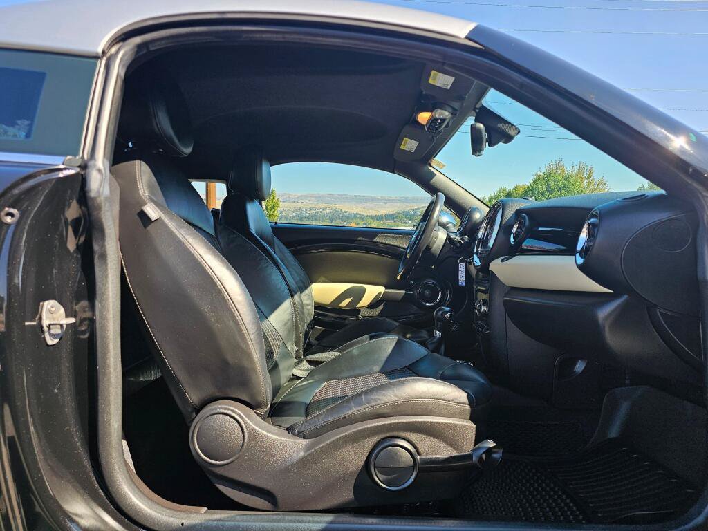 Used 2012 MINI Cooper Coupe FWD image 9