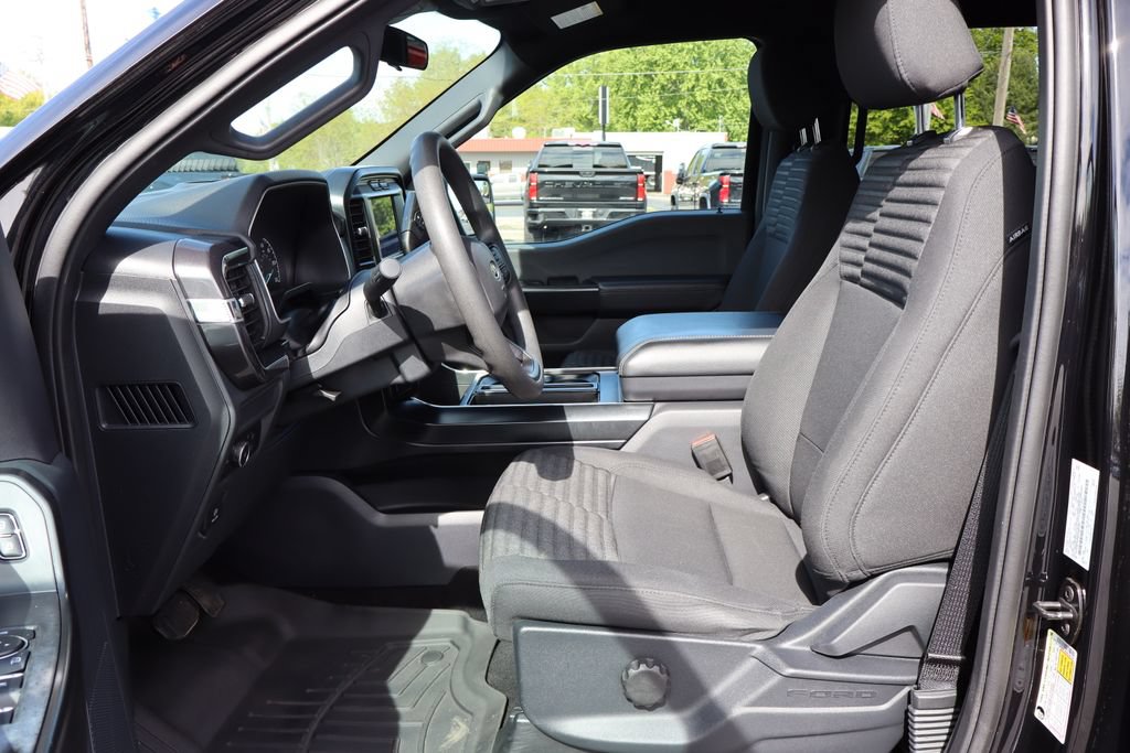 Used 2023 Ford F150 XL w/ STX Appearance Package AWD/4WD image 4