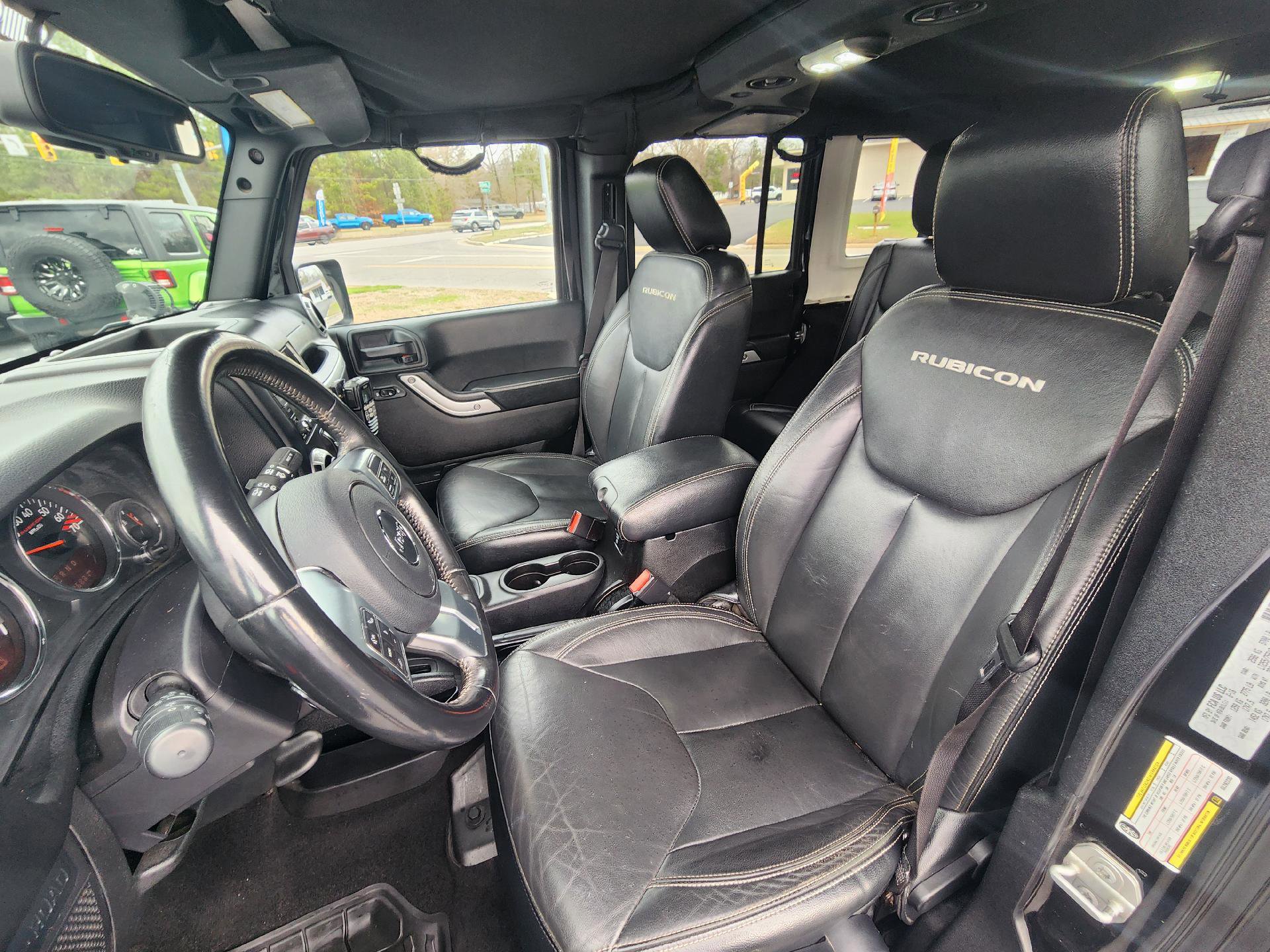 Used 2016 Jeep Wrangler Unlimited Rubicon image 10