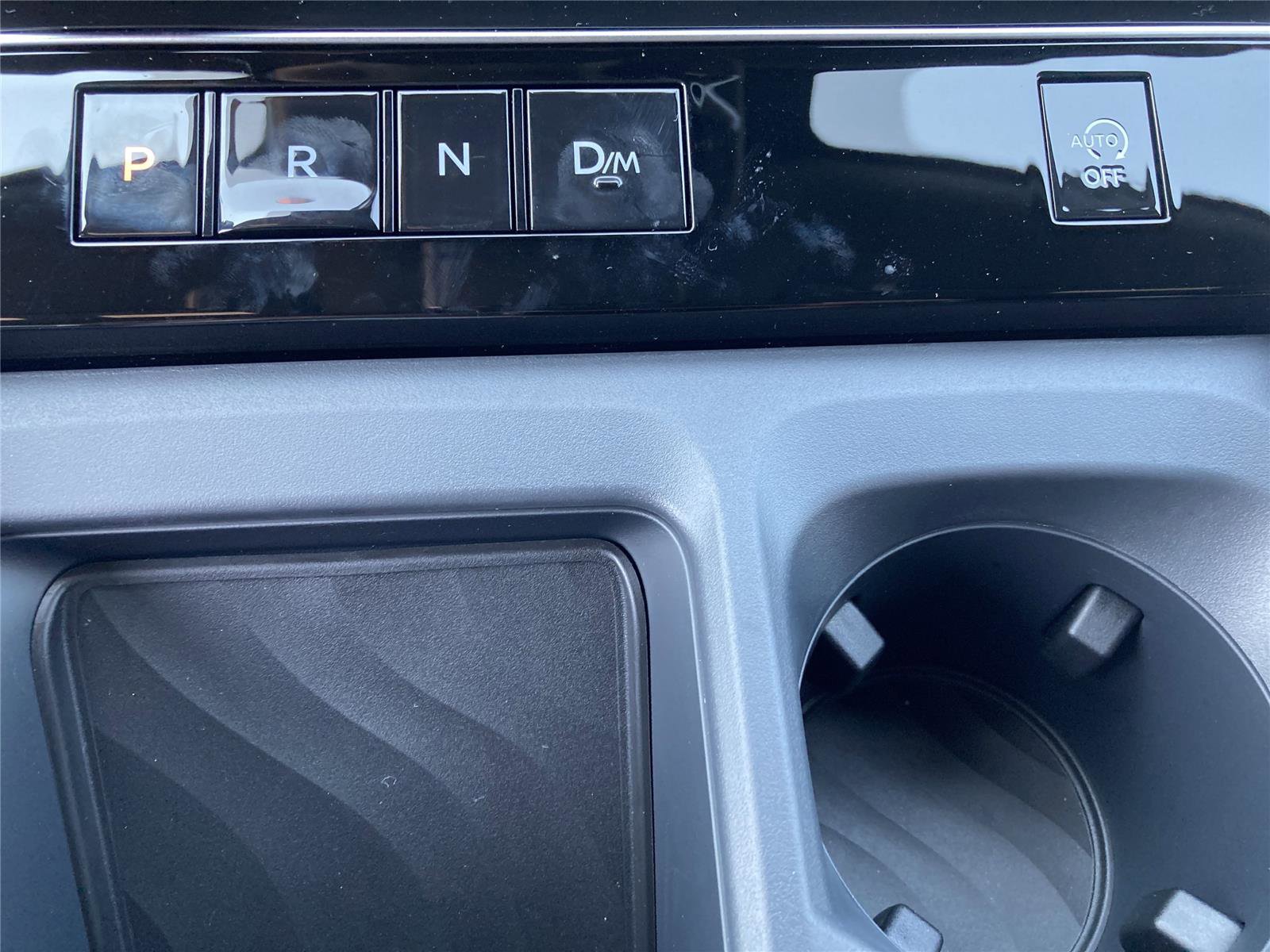 New 2025 Nissan Armada SL w/ Captain's Chari Seat Package image 18