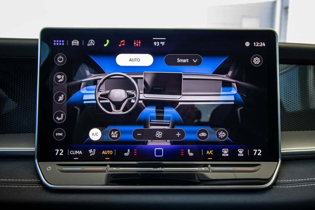 New 2026 Volkswagen Tiguan SE FWD image 47