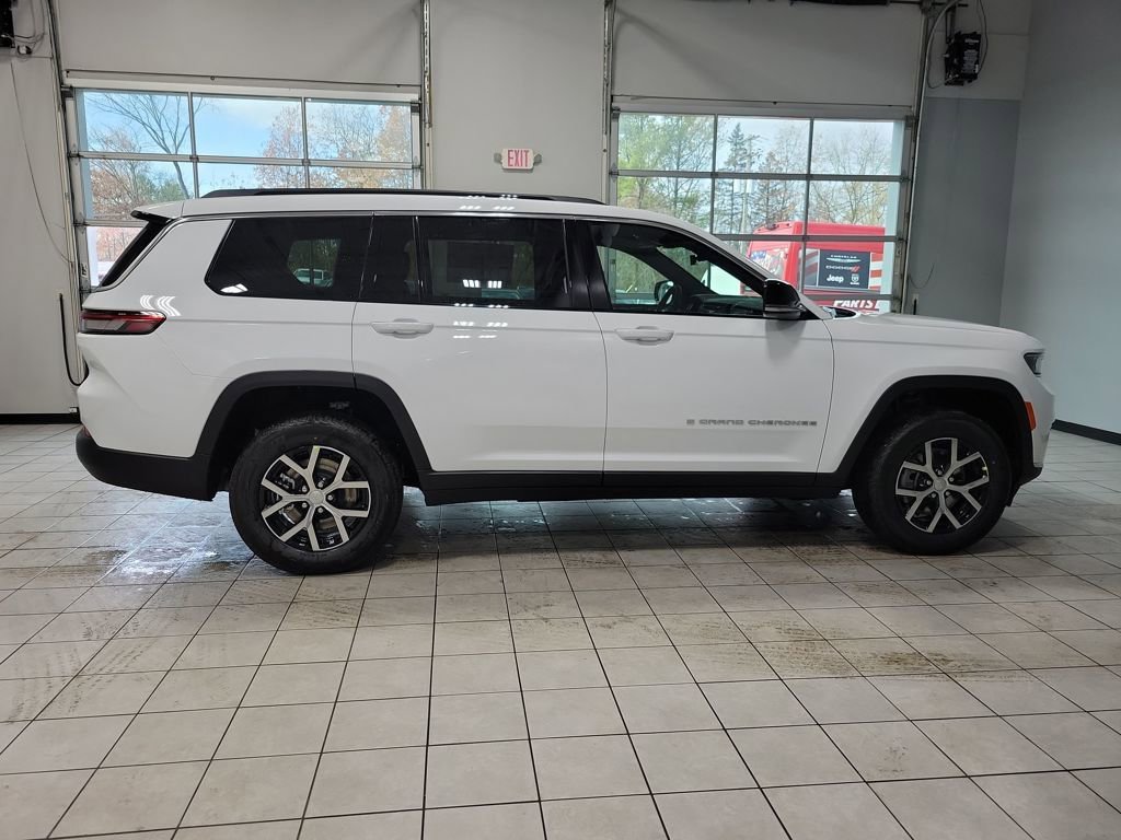 New 2025 Jeep Grand Cherokee L Limited image 7