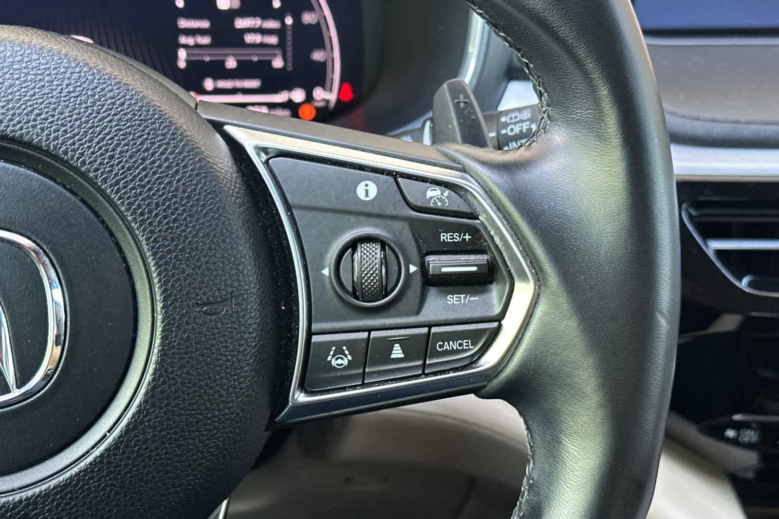 Used 2022 Acura MDX SH-AWD w/ Technology Package image 28