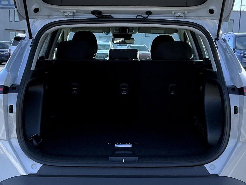 New 2026 Hyundai Kona SE image 10