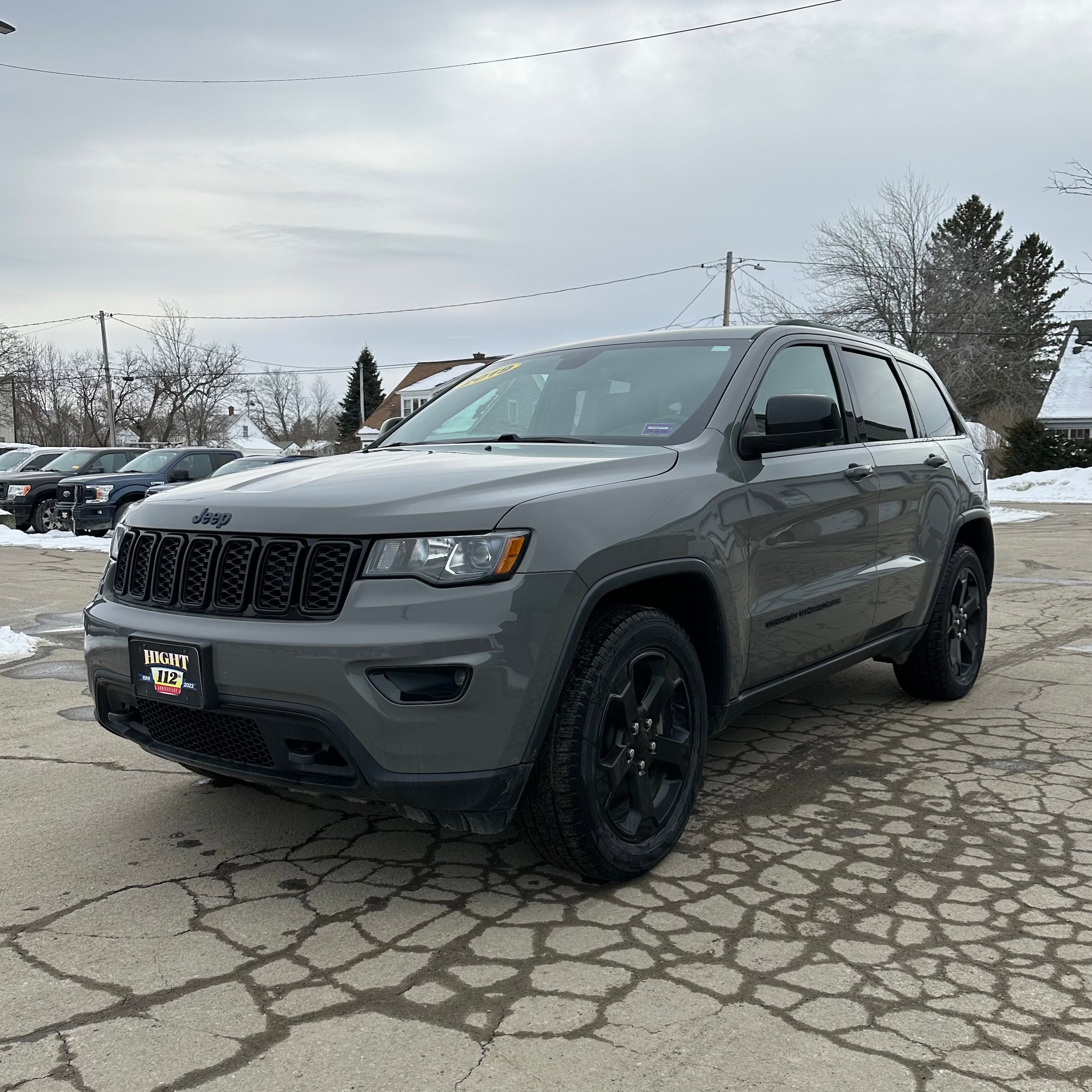 Used 2019 Jeep Grand Cherokee Laredo AWD/4WD image 7