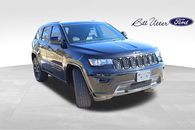 Used 2018 Jeep Grand Cherokee Altitude image 3