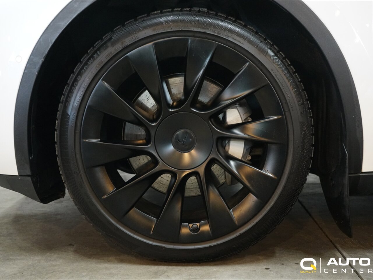 Used 2022 Tesla Model Y Long Range AWD/4WD image 8