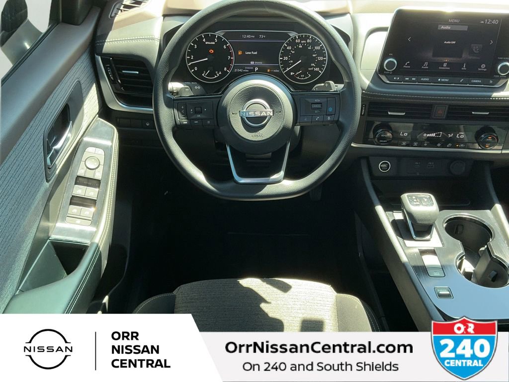 Used 2023 Nissan Rogue SV FWD image 14