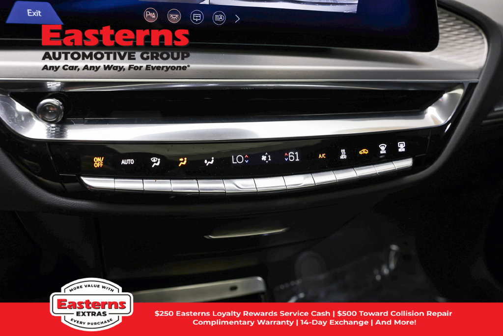Used 2024 Cadillac Lyriq Luxury AWD/4WD image 22