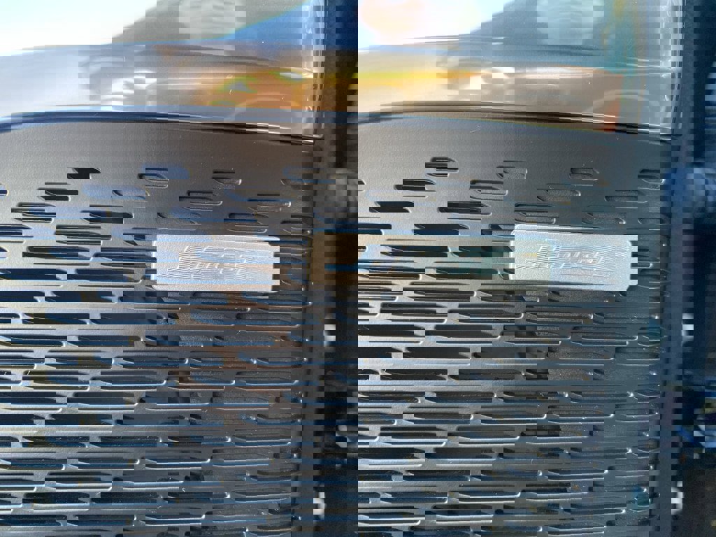 Used 2025 GMC Acadia Elevation image 26