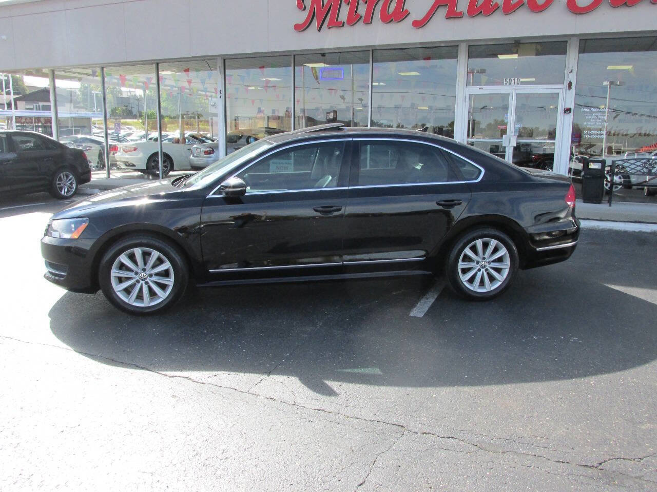 Used 2012 Volkswagen Passat 2.5 SEL Premium FWD image 2