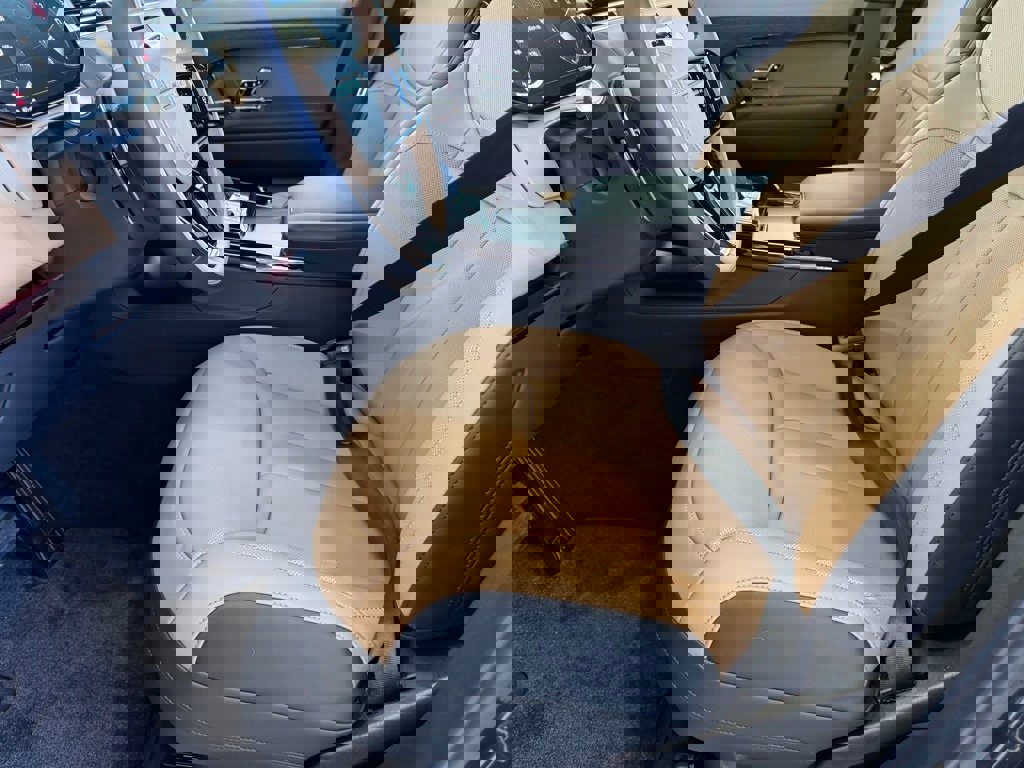 New 2026 Land Rover Range Rover Sport Dynamic SE AWD/4WD image 18