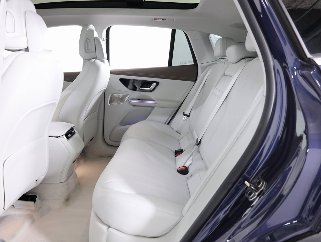 Certified 2023 Mercedes-Benz EQE 350+ 4MATIC SUV w/ Exclusive Trim Package image 43