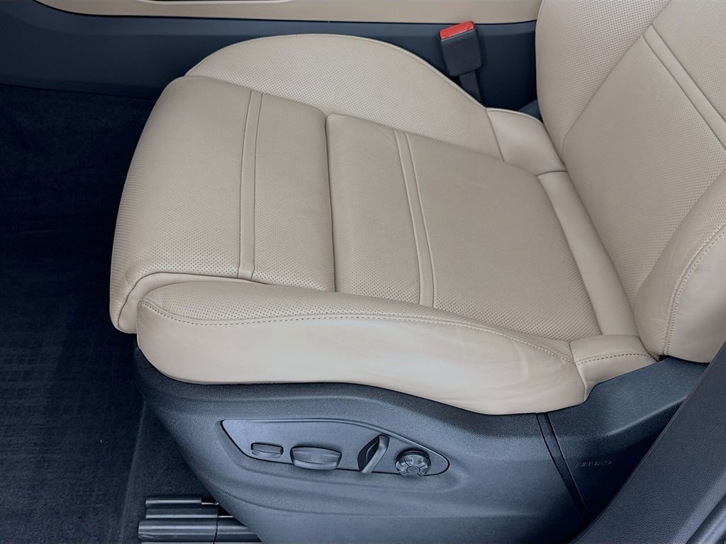 Certified 2026 Porsche Cayenne S image 13