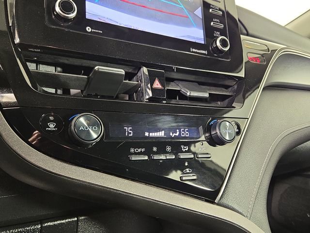Used 2024 Toyota Camry SE FWD image 19