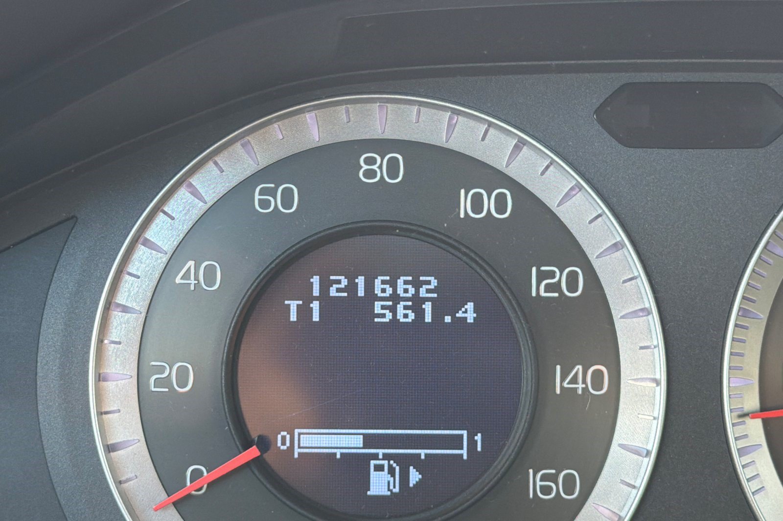 Used 2010 Volvo XC60 T6 AWD/4WD image 33