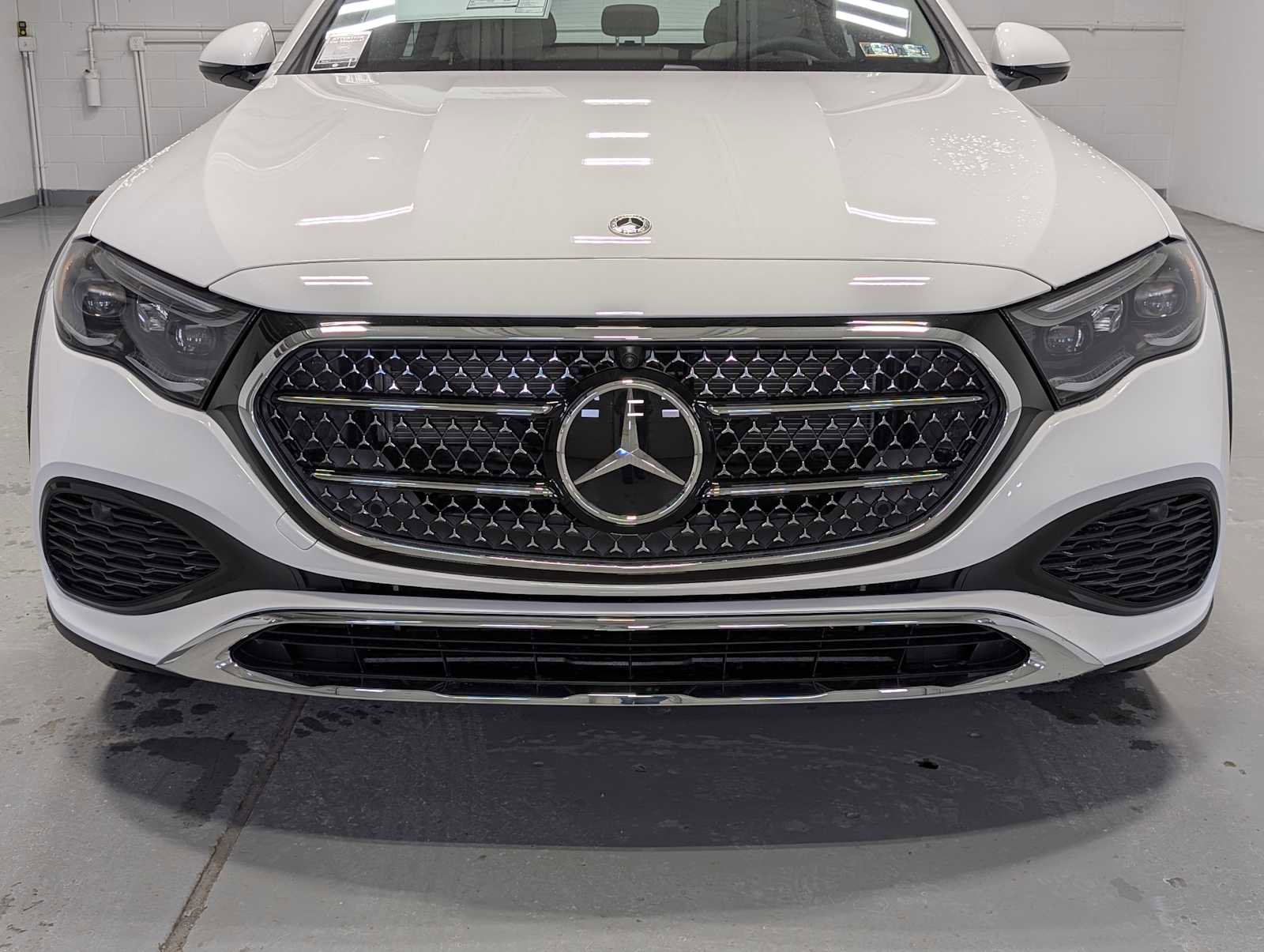 New 2026 Mercedes-Benz E 450 4MATIC All-Terrain Wagon image 2