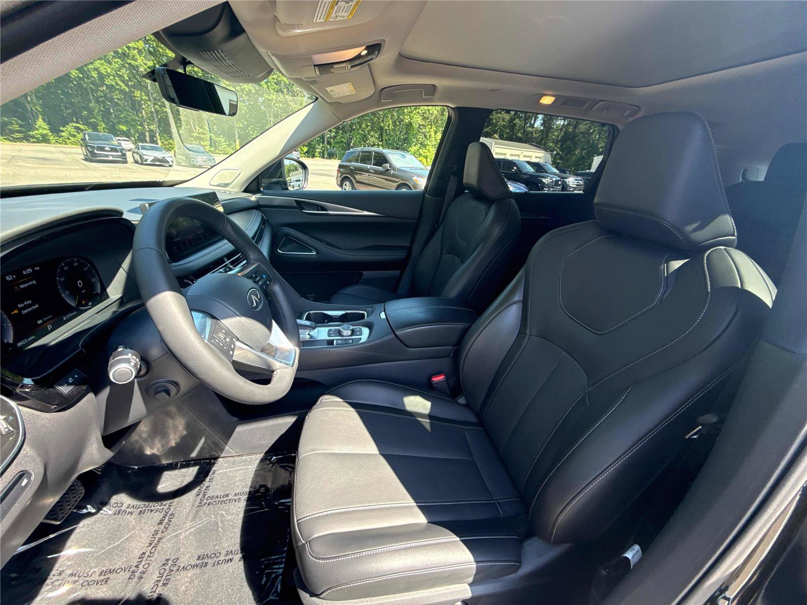 Used 2025 INFINITI QX60 Luxe AWD/4WD image 11