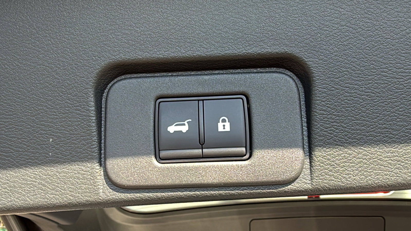 Certified 2024 Nissan Rogue SV AWD/4WD image 25