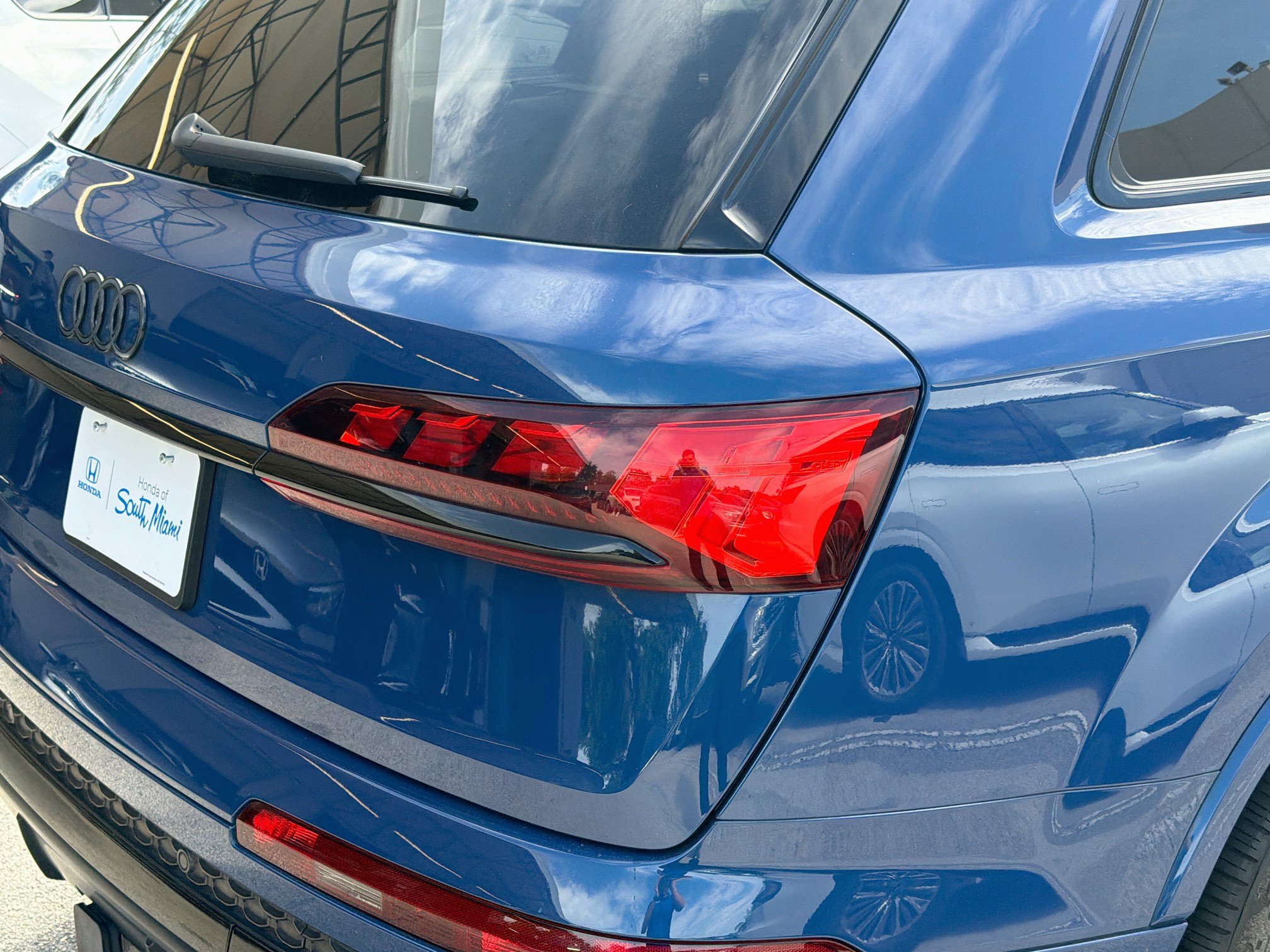 Used 2025 Audi SQ7 Prestige w/ Prestige Package AWD/4WD image 28