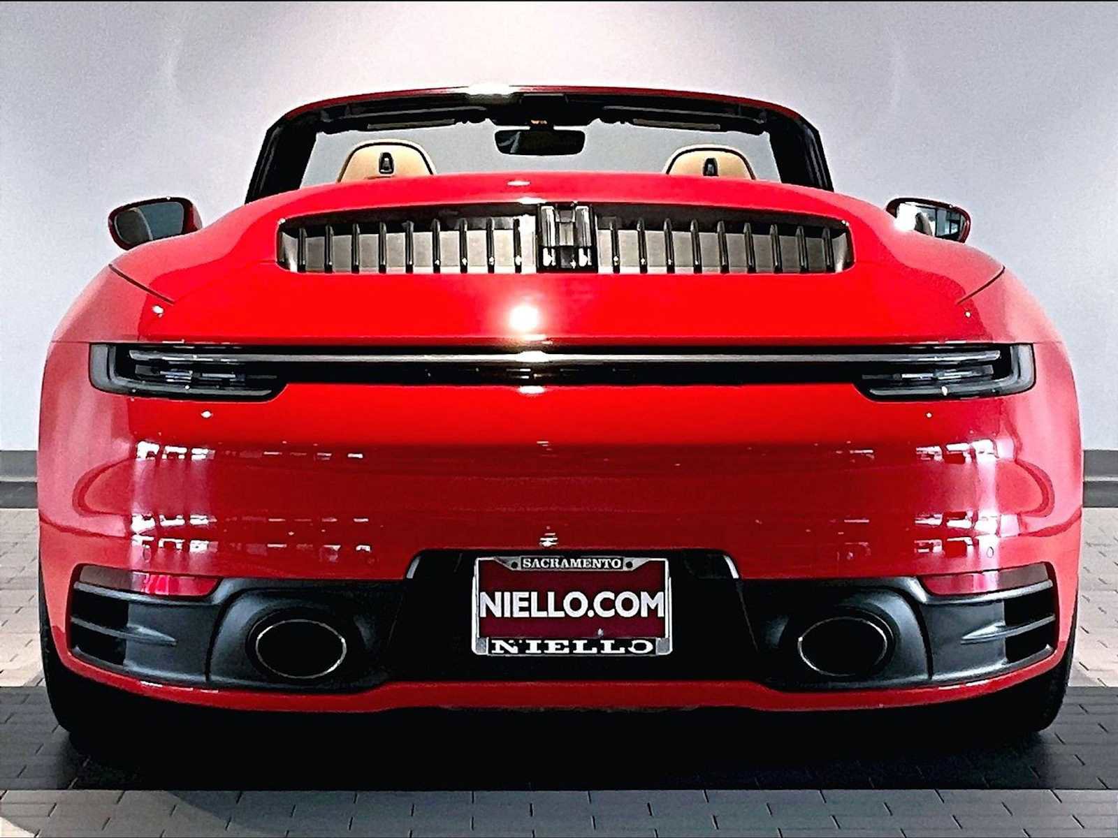 Used 2020 Porsche 911 Carrera S image 9