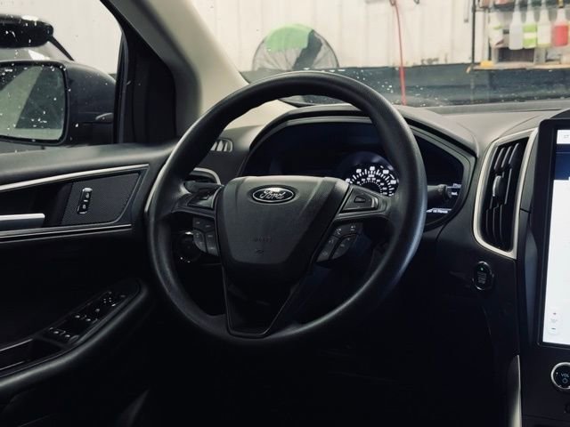 Used 2023 Ford Edge SE image 22