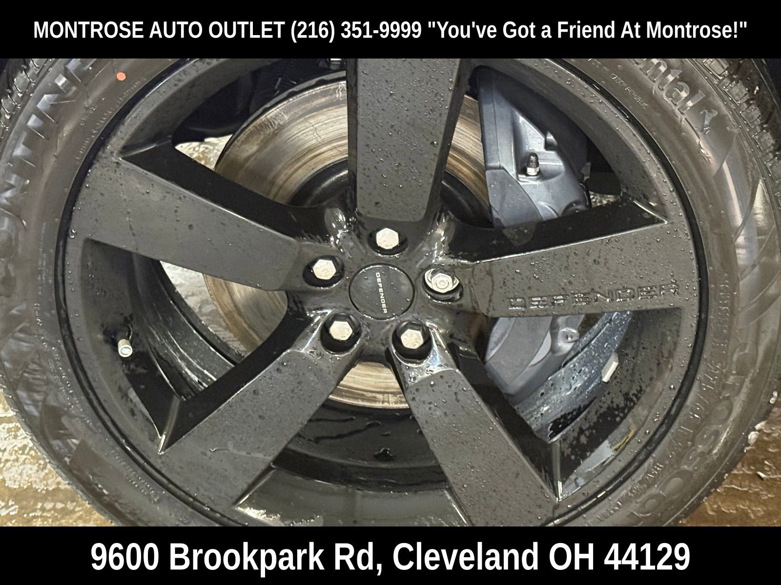 New 2026 Land Rover Defender 130 X-Dynamic SE image 11