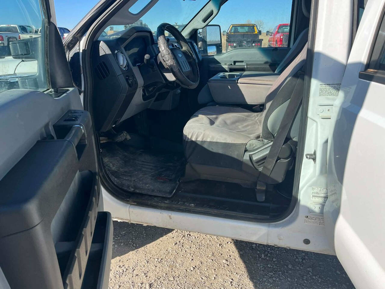 Used 2011 Ford F350 XLT w/ Skid Plate Pkg image 6
