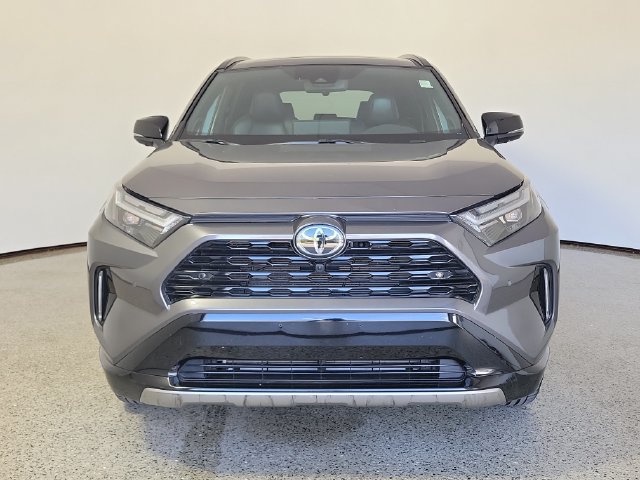 Used 2025 Toyota RAV4 XSE w/ Advanced Technology Package AWD/4WD image 3