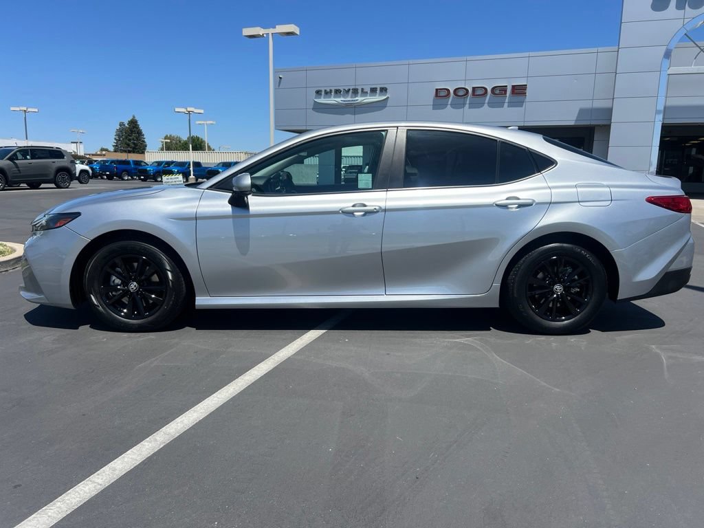 Used 2025 Toyota Camry LE FWD image 26