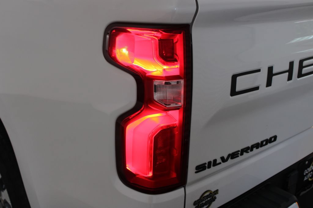Used 2024 Chevrolet Silverado 1500 High Country w/ Technology Package AWD/4WD image 58