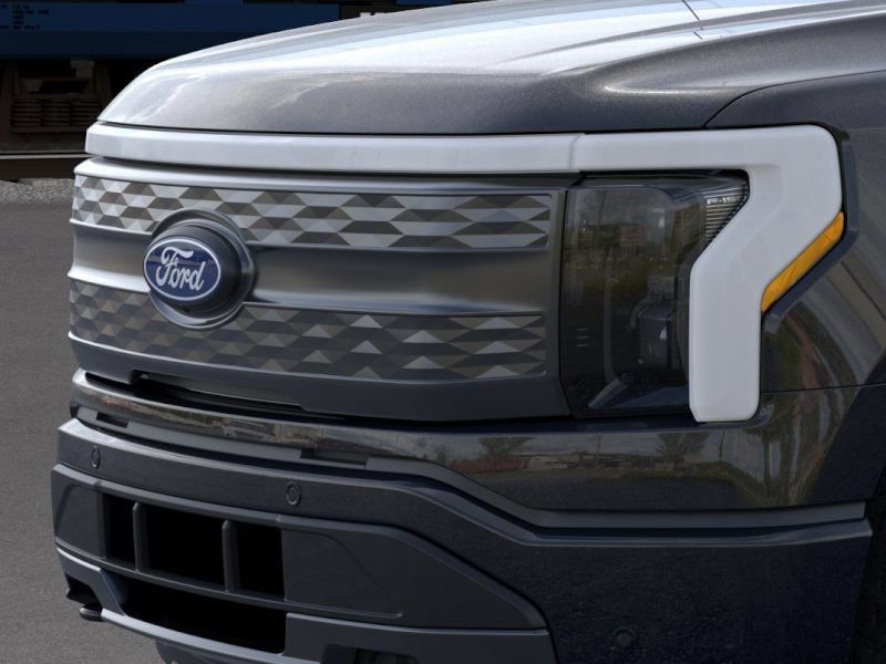 New 2025 Ford F150 Lightning Lariat AWD/4WD image 17