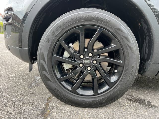 Used 2019 Land Rover Discovery Sport HSE AWD/4WD image 16