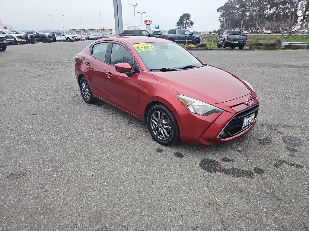 Used 2019 Toyota Yaris LE image 8
