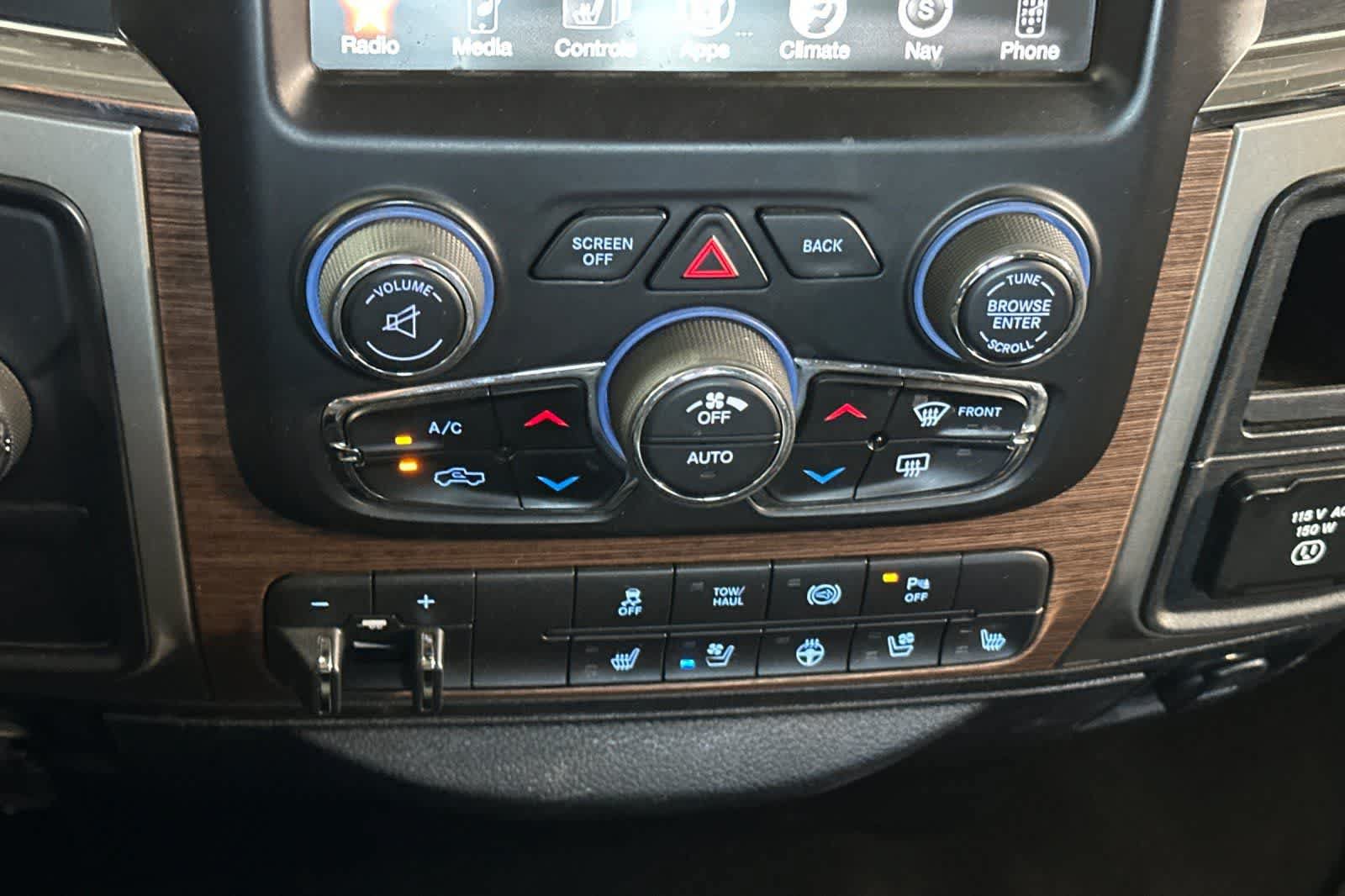 Used 2014 RAM 2500 Laramie w/ Protection Group AWD/4WD image 21